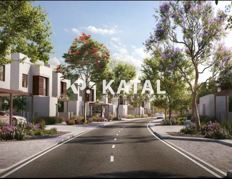 DOUBLE ROW | SPACIOUS LAYOUT | PRIME AREA | OWN IT!