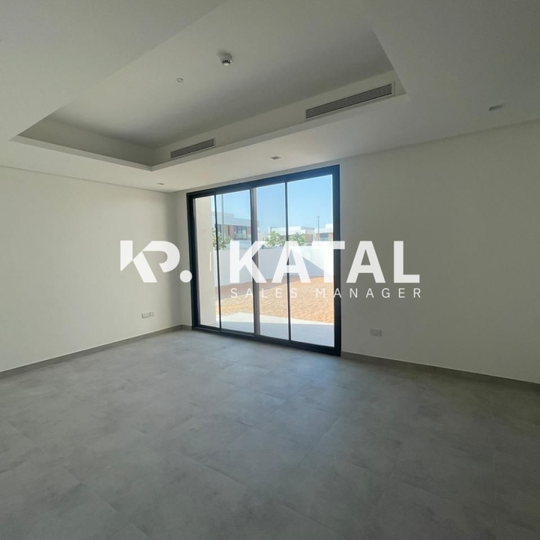 Hot Deal | First Tenant | Prime Community | Brand New