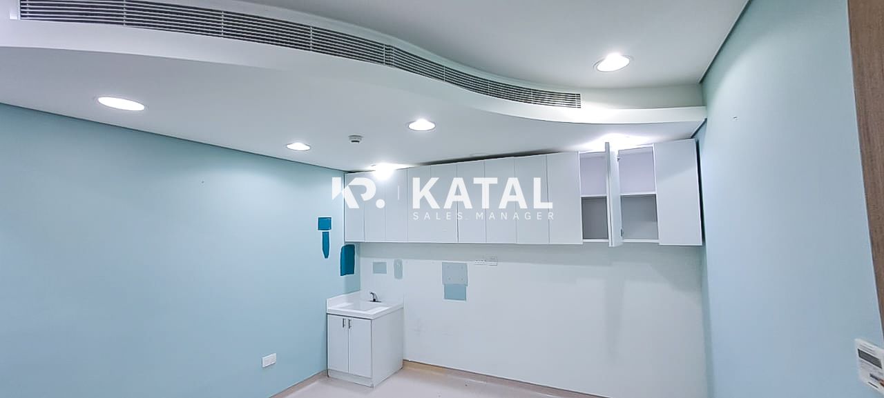 Spacious Villa | Huge Parking Spaces| Suitable for Medical Center