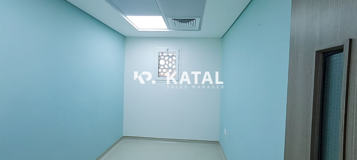 Spacious Villa | Huge Parking Spaces| Suitable for Medical Center