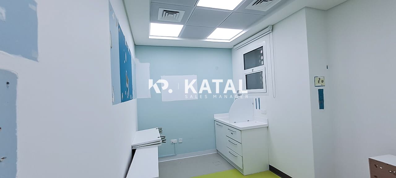 Spacious Villa | Huge Parking Spaces| Suitable for Medical Center