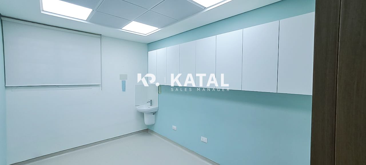 Spacious Villa | Huge Parking Spaces| Suitable for Medical Center