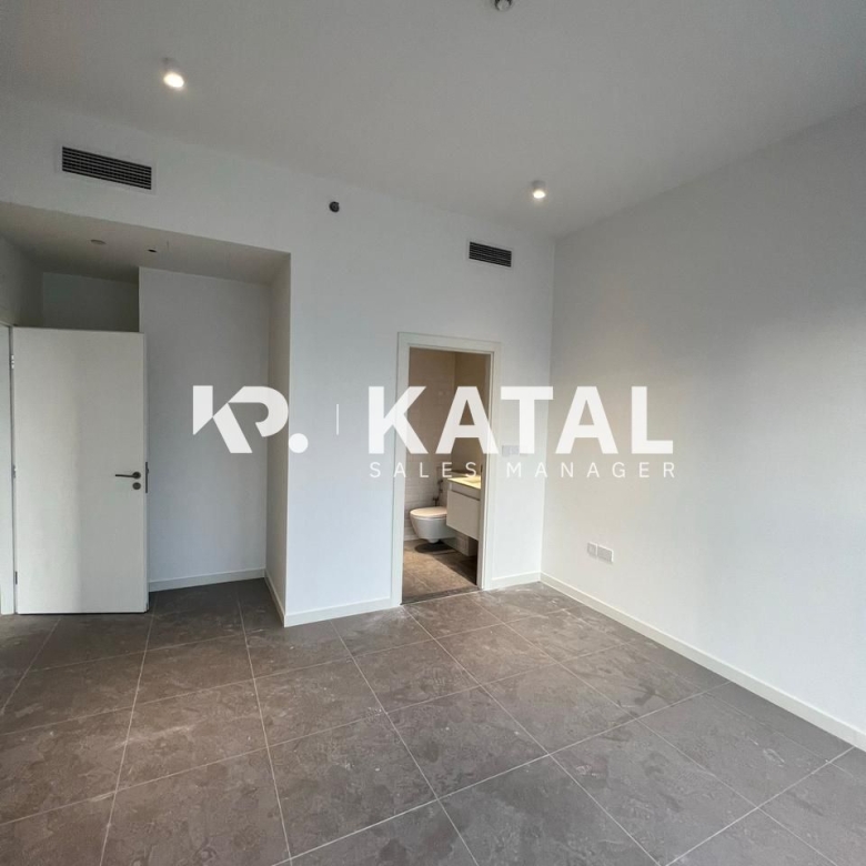 Well Maintained Unit | Prime Location | Great View | Call Us!