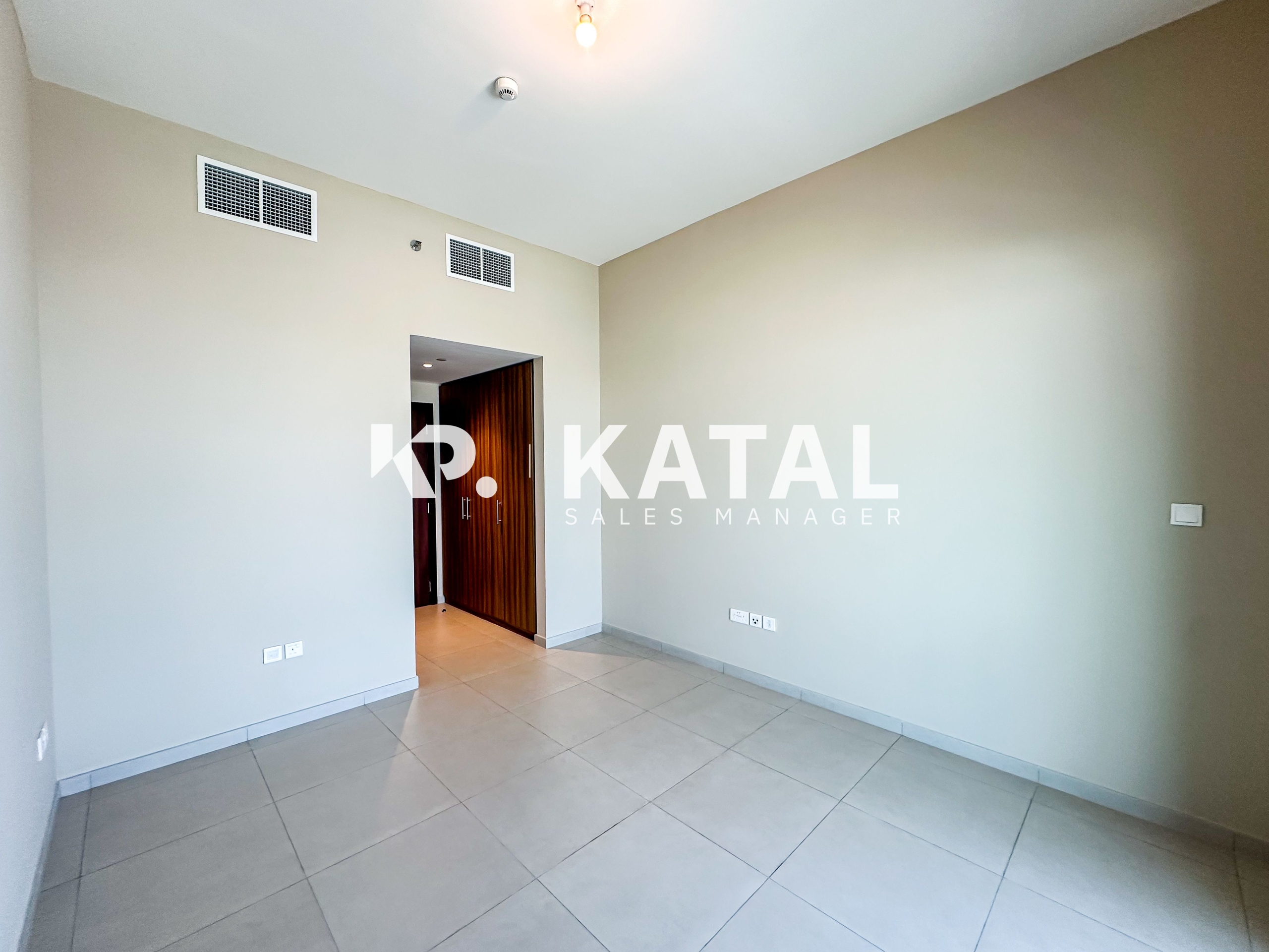 Stunning Sea View| 3BR + Maid| Prime Location