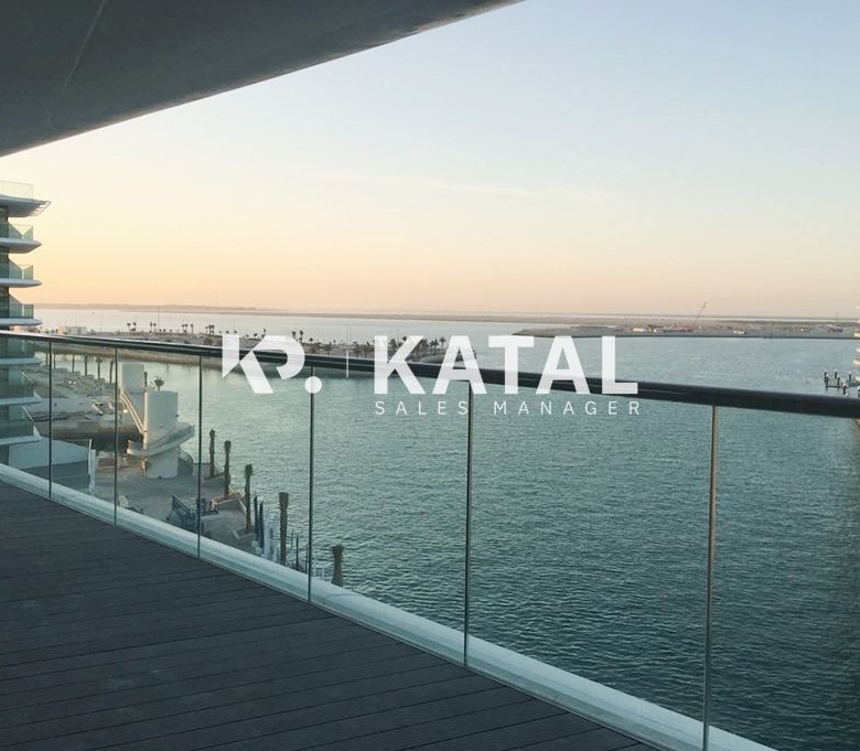 Waterfront Living| Luxury Lifestyle| Perfect Home