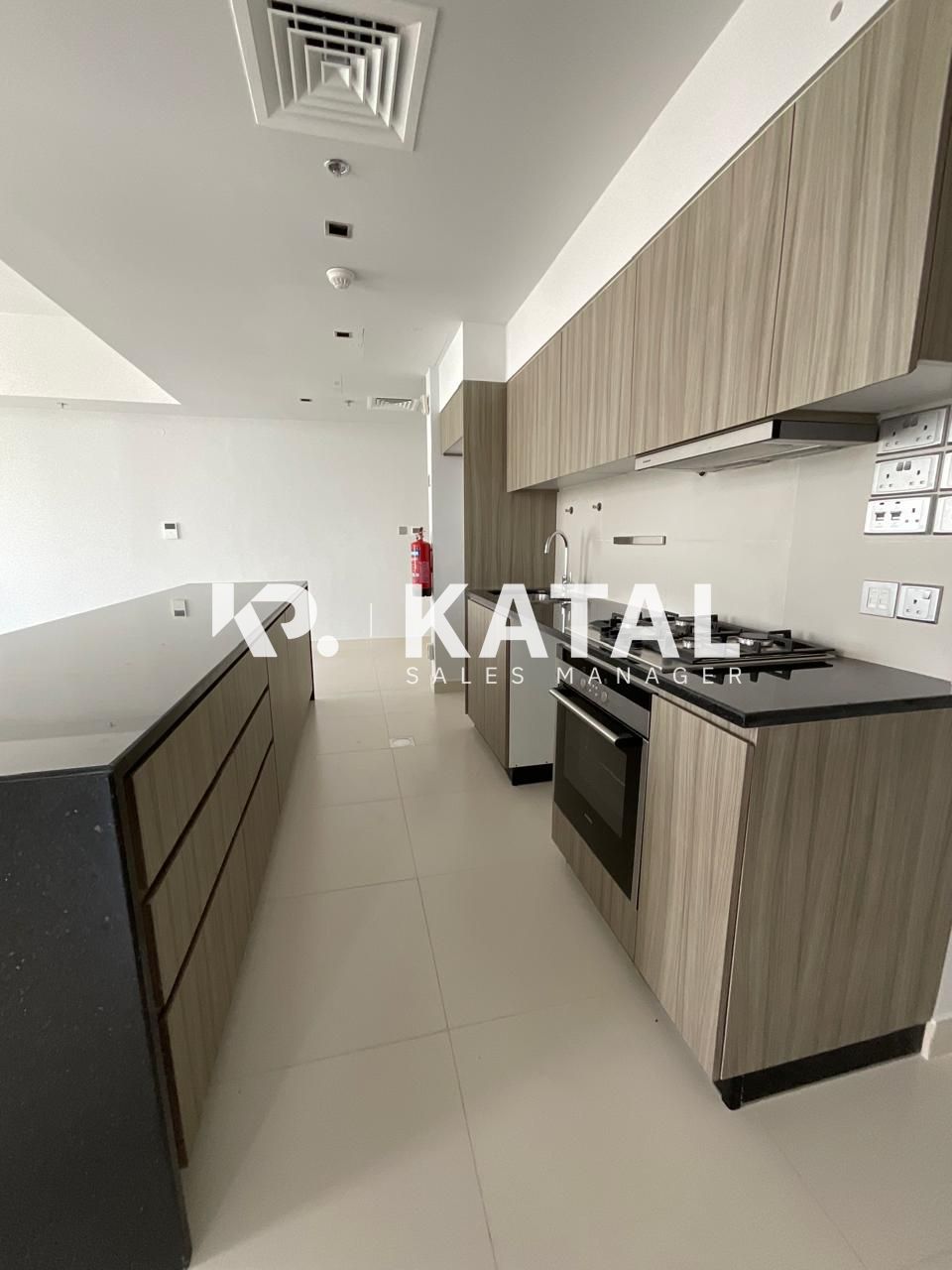 RmUbkAnx9Z0HadMc2yAxtopEH9oBXEn5mwW3ftJrmarkScale80markAligncentercentermarkAlpha0 Alluring Views | Well-maintained Unit | Upcoming | Prime Area