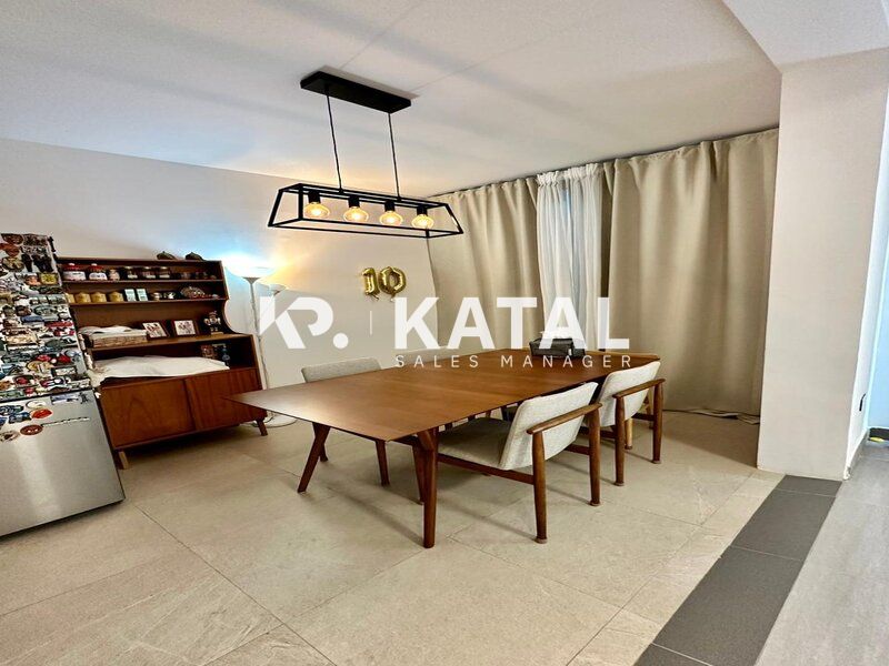 Well Maintained Unit | Prime Location |  Unfurnished
