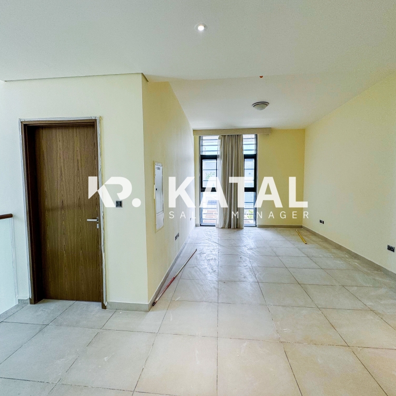 Prime Area | Single Row-Corner | Spacious Layout | Meet Us