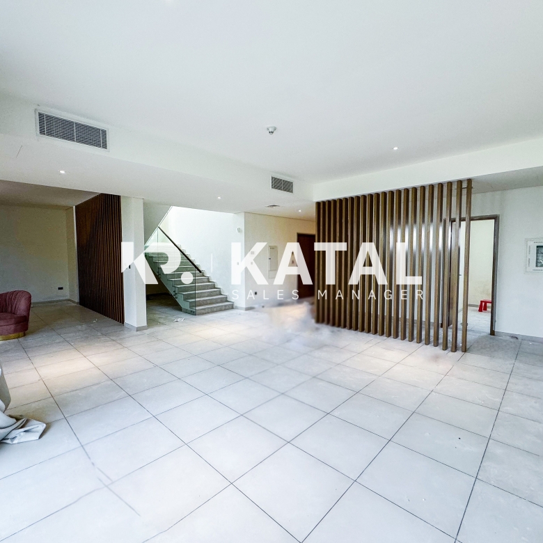 Prime Area | Single Row-Corner | Spacious Layout | Meet Us