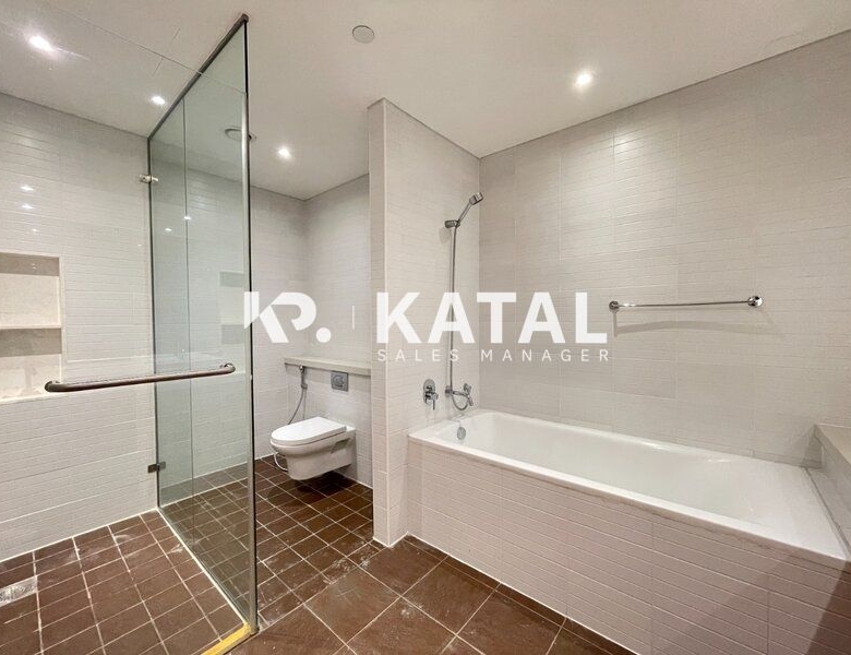 Spacious Unit | Prime Location | Beach Access