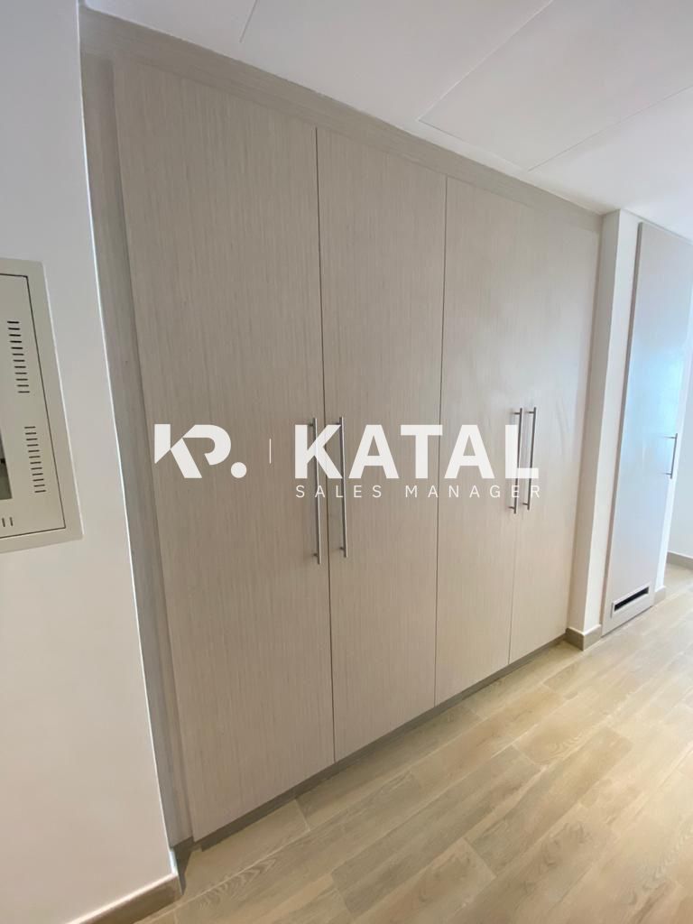 Ready to Move|  Stunning Layout| Prime Location