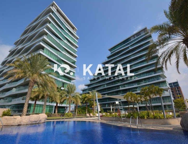 Waterfront Living | Ready to Move in | Prime Location
