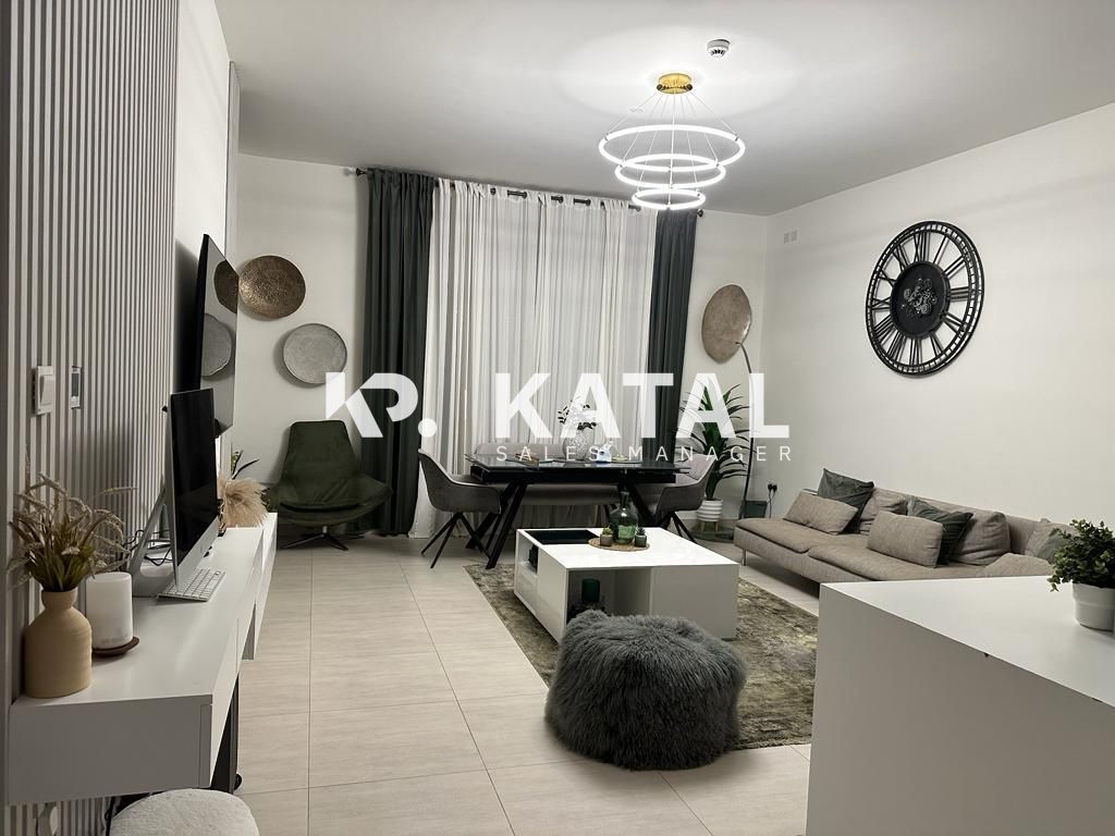 Well Maintained Unit | Modern Living | Fully Furnished