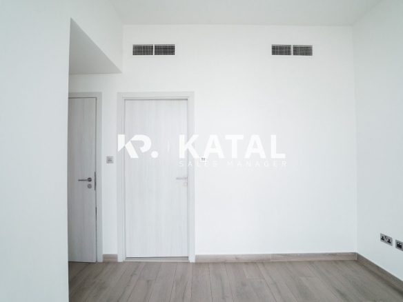 Vacant | Single Row-Mid | Move in Now