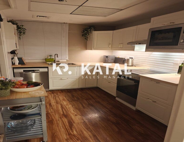 Prime Location | Ample Space Layout | Modern Living