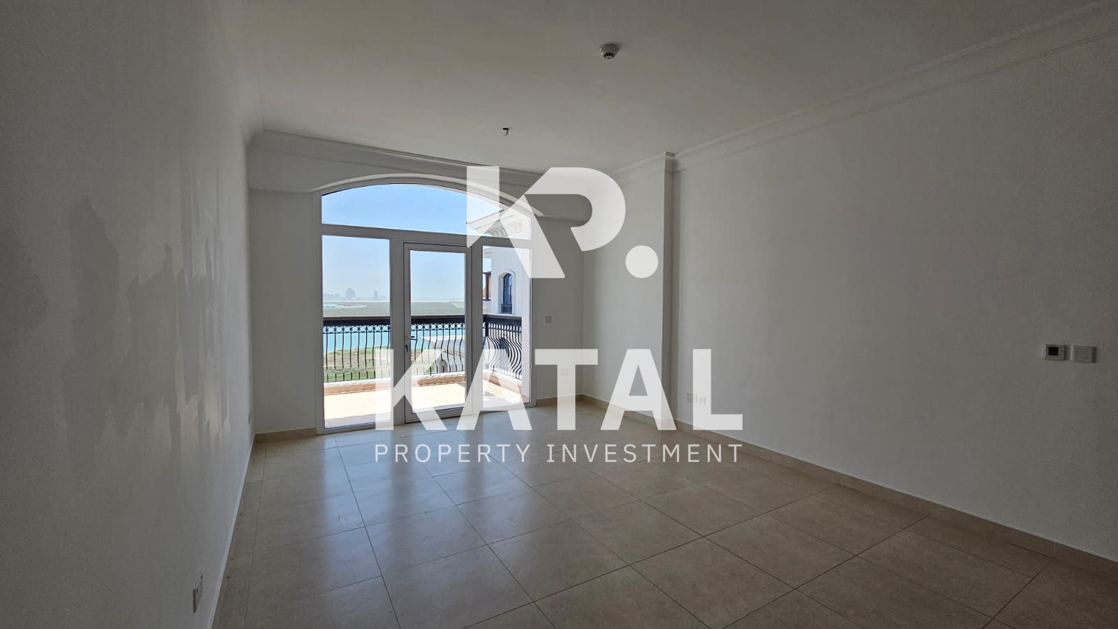 Golf and Ferrari World View | Stunning 2BR Prime Area