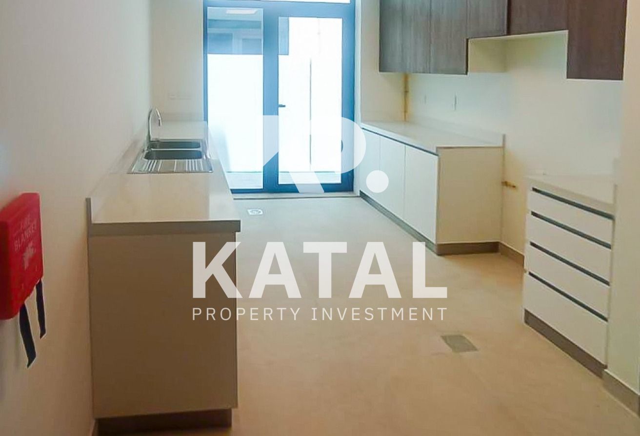 Upgraded to 6BR | Maid & Driver | Vacant Now