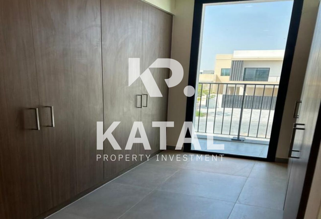 Single Row | 2BR+Study TH | Ready to Move