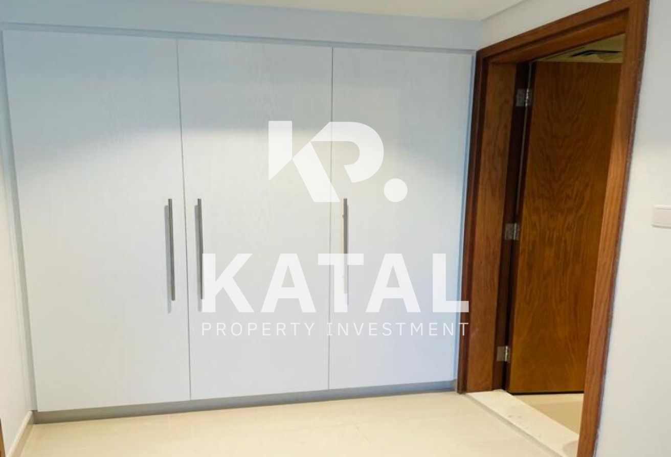 Well Maintained | 1BR w/ Balcony| Spacious Living