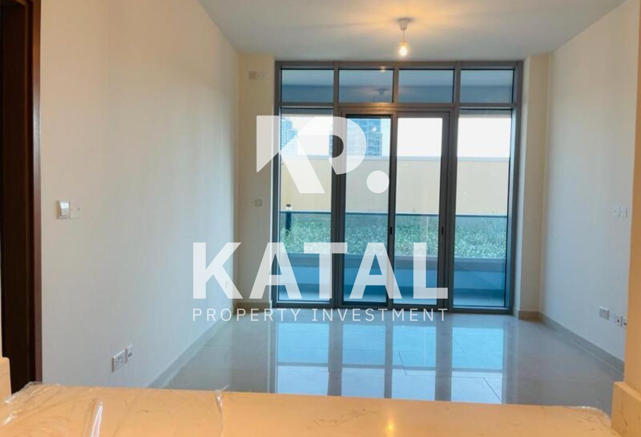 Well Maintained | 1BR w/ Balcony| Spacious Living