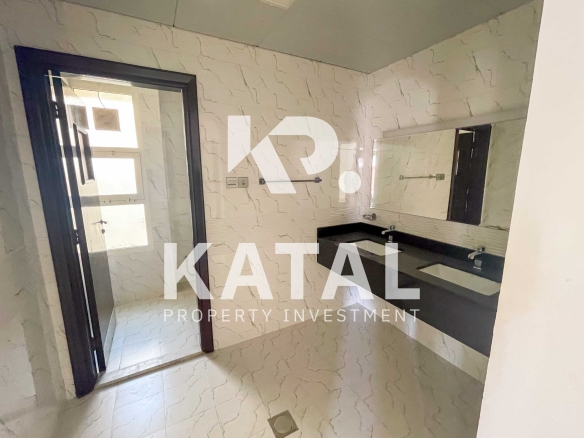 Grand 6BR+M+D | 2 Majlis | 6 Covered Parking | Prime Location